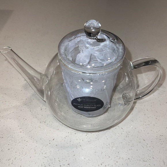 Teabloom Stovetop & Microwave Safe Glass Teapot 36 Oz with Removable Tea Infuser - Picture 2 of 8